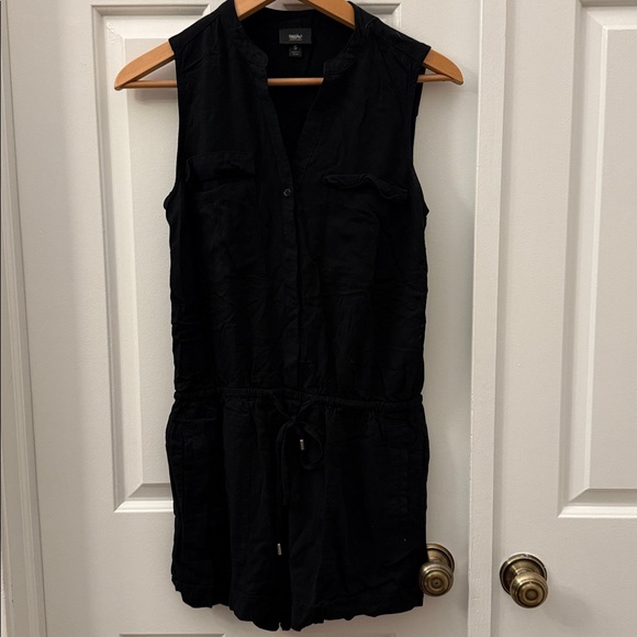 Mossimo Black Short Romper - Picture 4 of 4